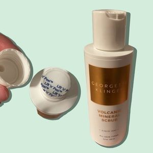 💕2 for $40 💕 NWT VOLCANIC MINERAL SCRUB by georgette klinger